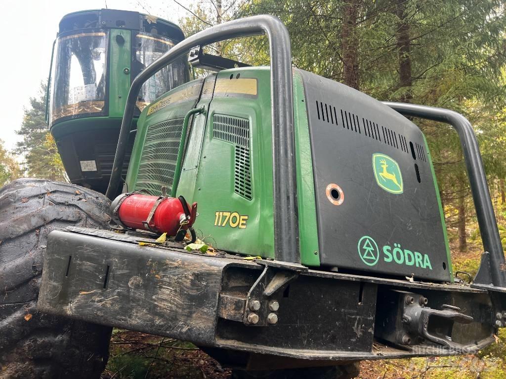John Deere 1170 E Skördare