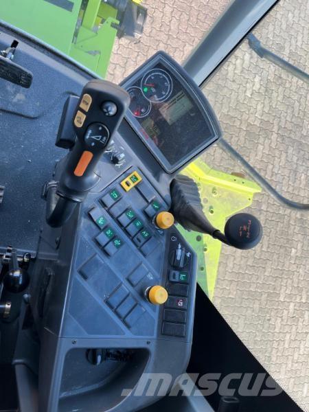 CLAAS AVERO 240 Skördetröskor