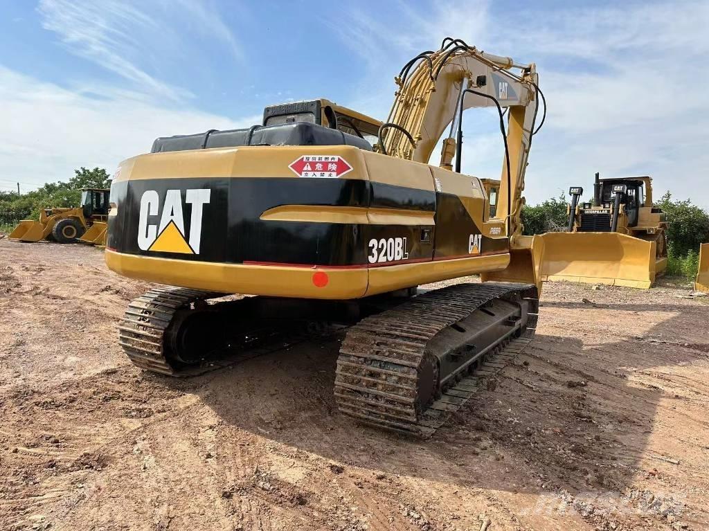 CAT 320 B Bandgrävare