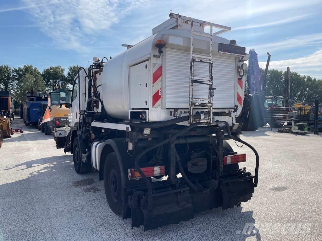 Unimog U20 Bluetec 5 Asfaltsspridare