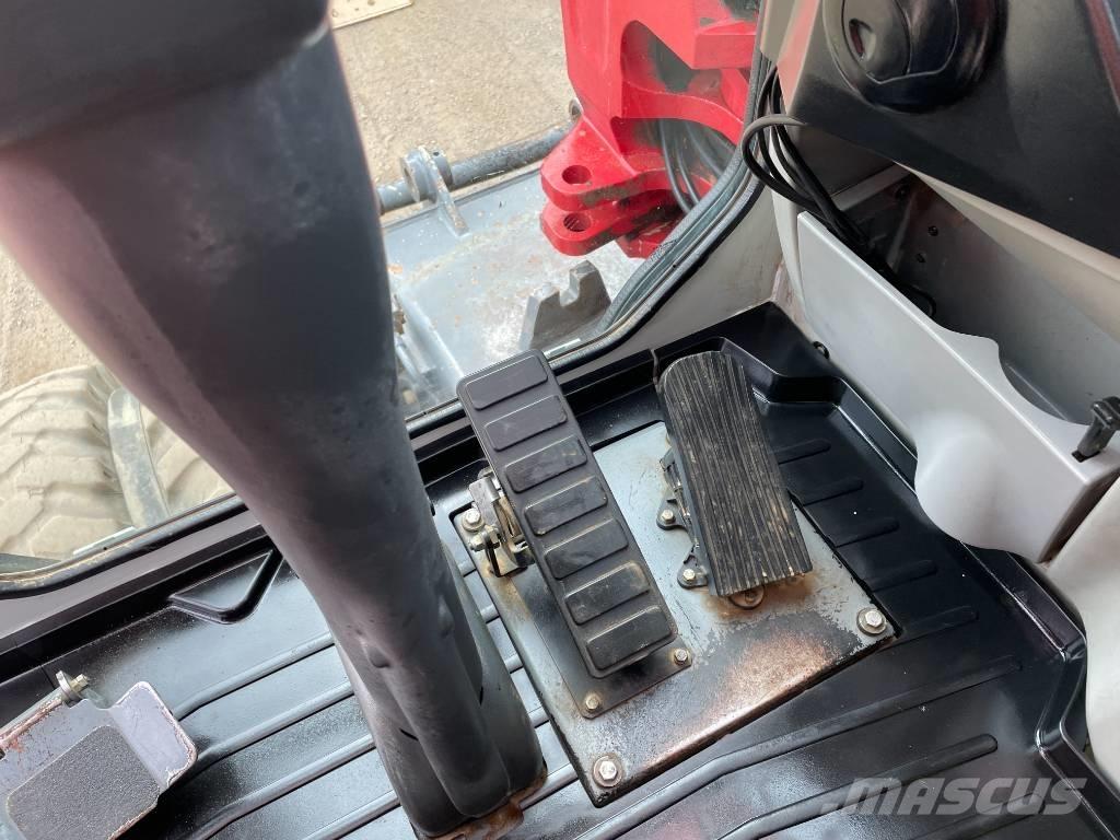 Takeuchi TB 295 W Hjulgrävare