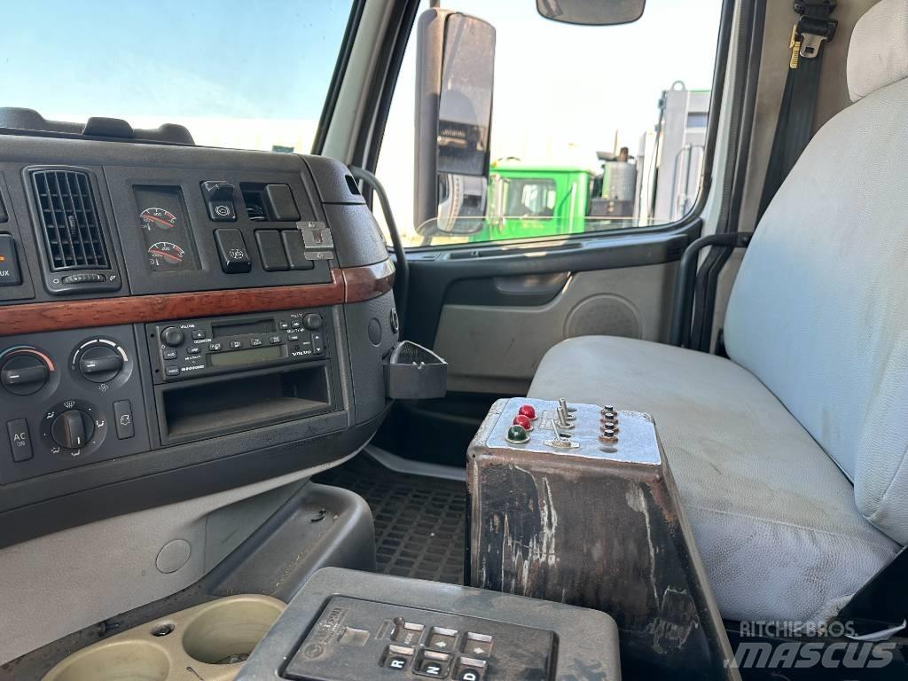Volvo VHD Sopbilar