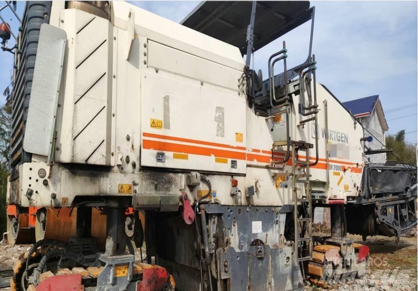 Wirtgen W2000 Asfaltskallfräsmaskiner