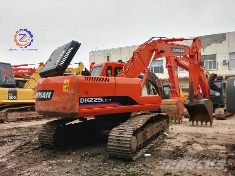 Doosan DH 225 LC-7 Bandgrävare