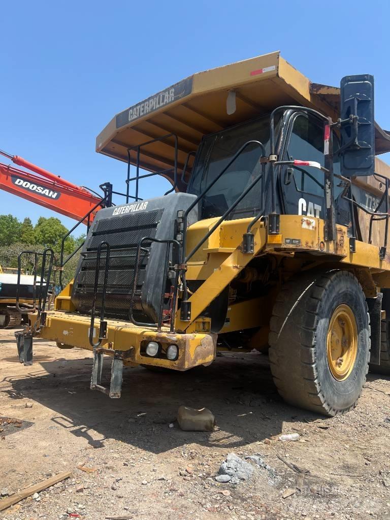 CAT 773 F Midjestyrd dumper