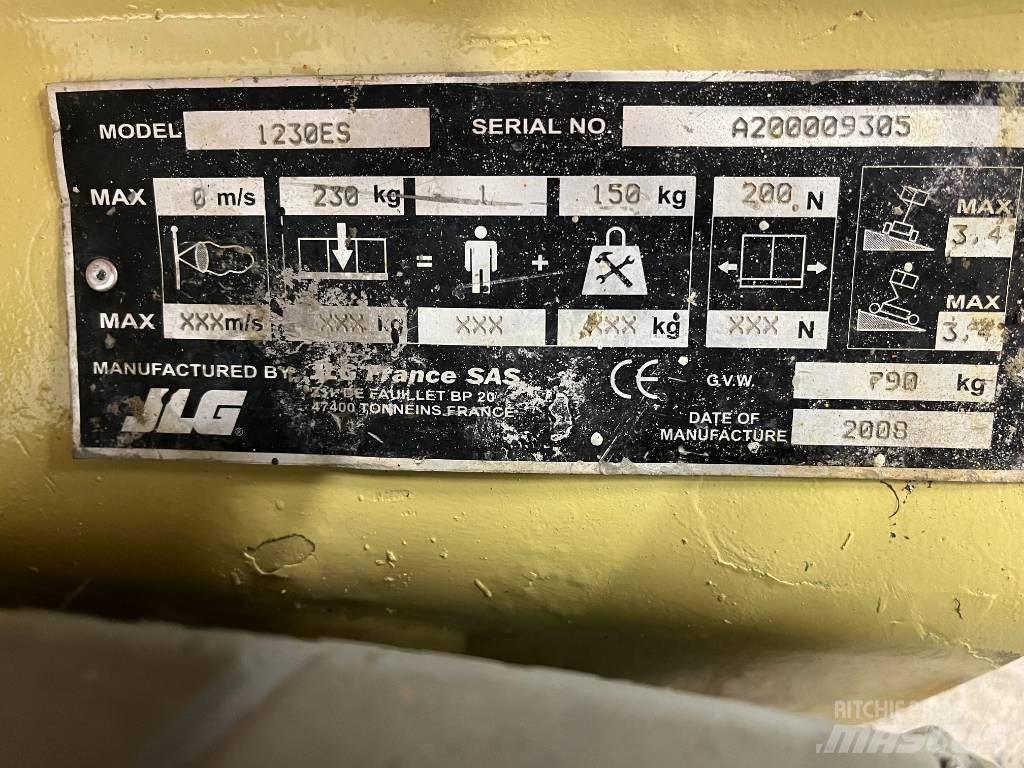 JLG 1230 ES Saxliftar