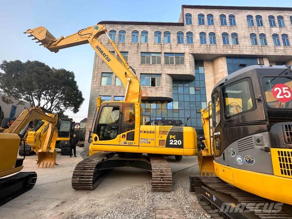 Komatsu PC 220-8 Bandgrävare
