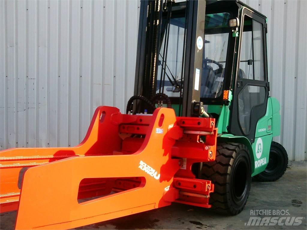 Mitsubishi FD30NTD Dieselmotviktstruckar