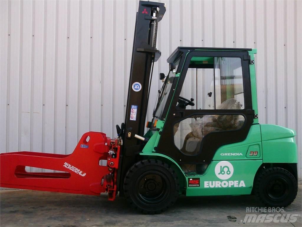 Mitsubishi FD30NTD Dieselmotviktstruckar