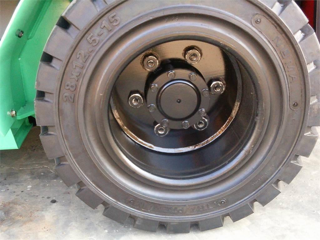 Mitsubishi FD30NTD Dieselmotviktstruckar