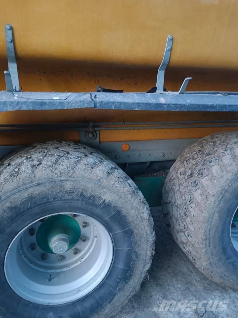 Zunhammer K 14 55PUL Fast- och kletgödselspridare