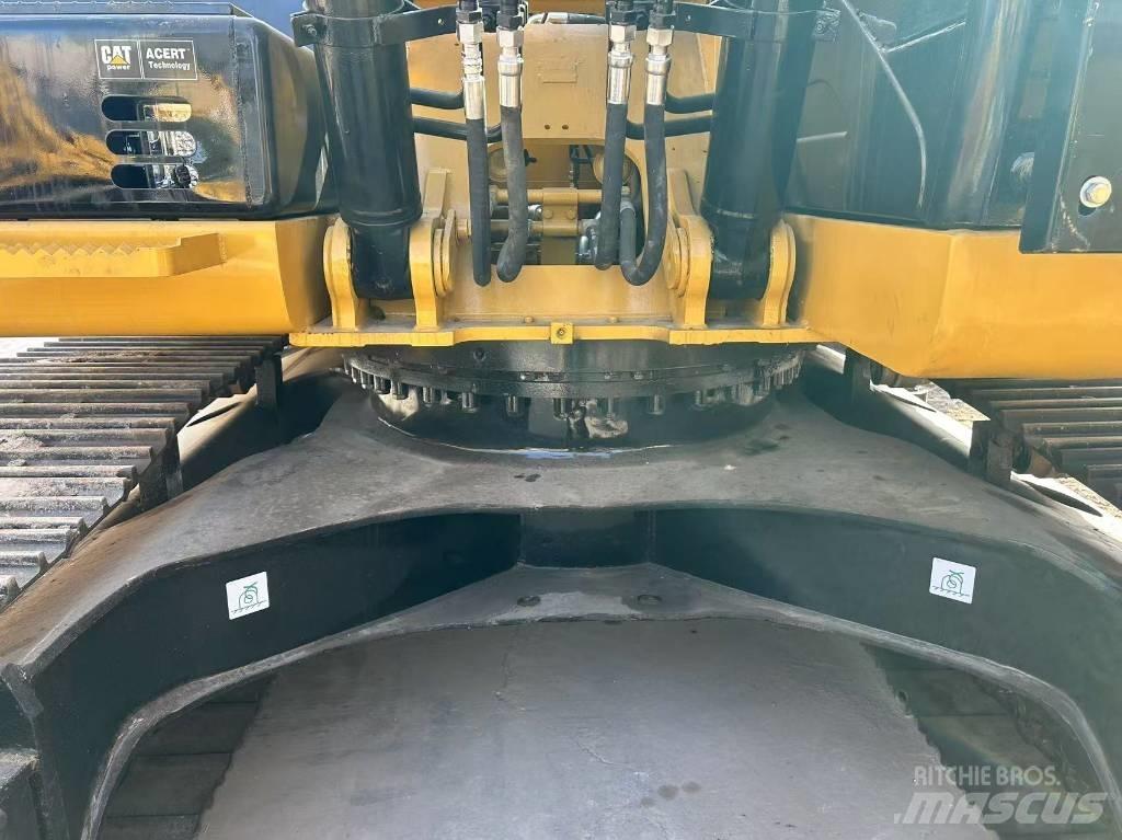 CAT 320 D2 Bandgrävare