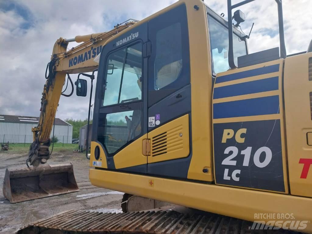 Komatsu PC210LC-10 Bandgrävare