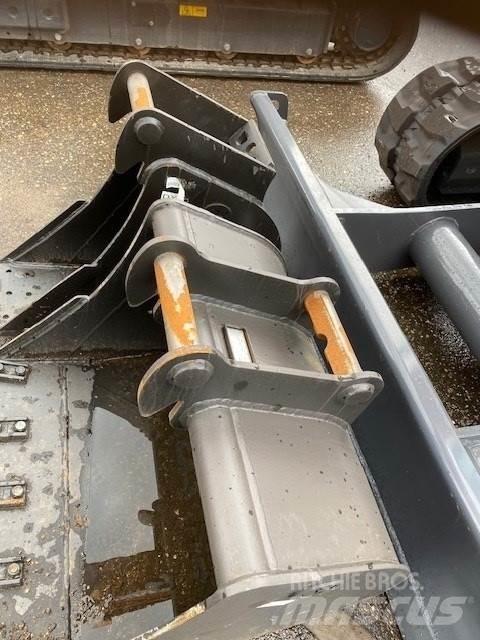 Develon DX63-3 Minigrävare < 7t