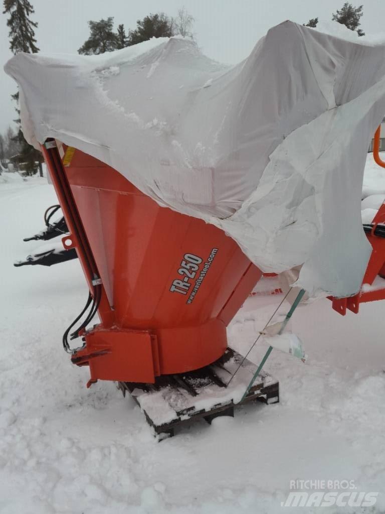 TR 250  HB Snöslungor och -fräsar