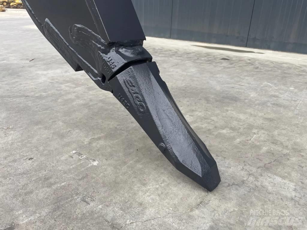  Smitma CW40 Rivare