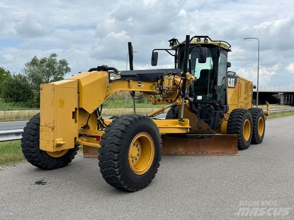CAT 140M2 Väghyvlar