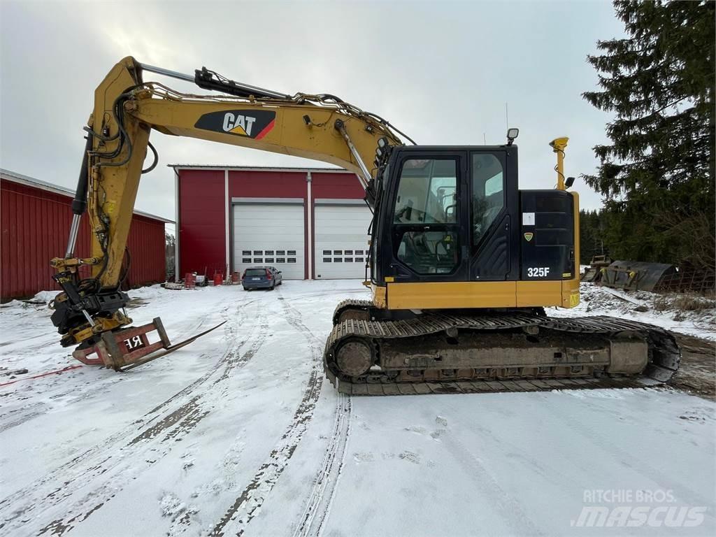 CAT 325 F LCR Bandgrävare