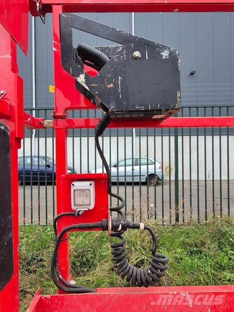JLG 6rs Saxliftar