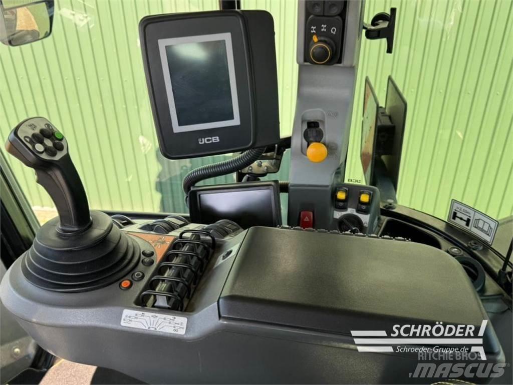 JCB FASTRAC 4220 Traktorer