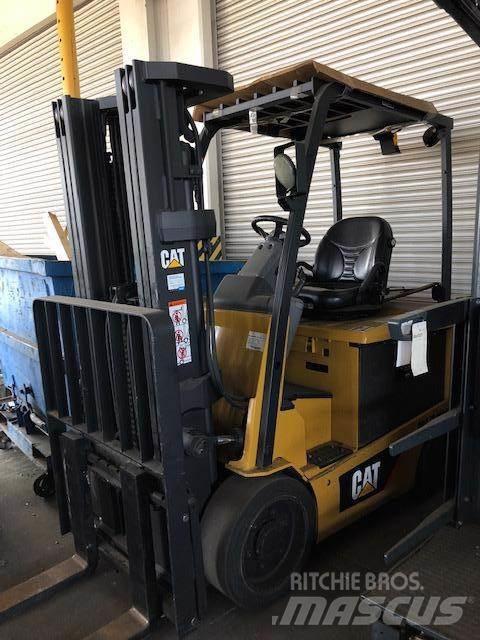 CAT EC30N Elmotviktstruckar