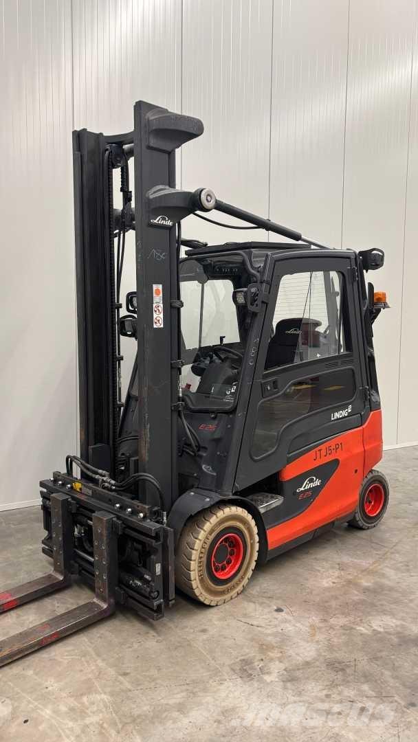 Linde E25 Elmotviktstruckar