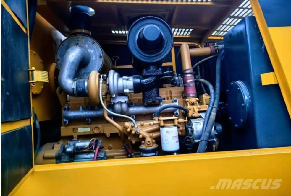 XCMG GR 2153 Väghyvlar