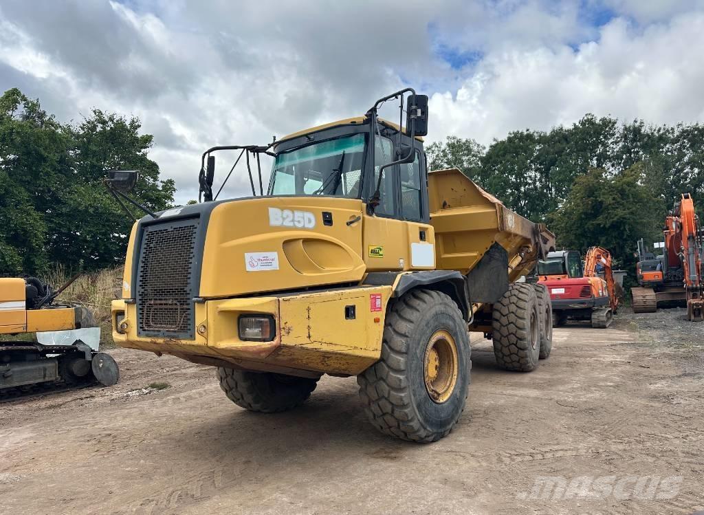 Bell B 25 D Midjestyrd dumper
