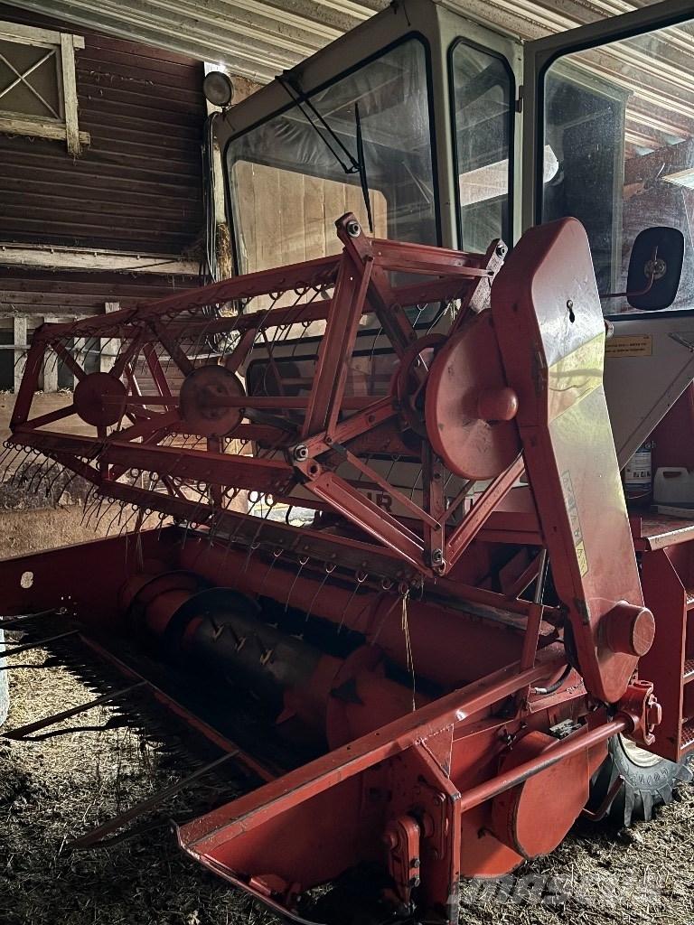 Deutz M750 Skördetröskor