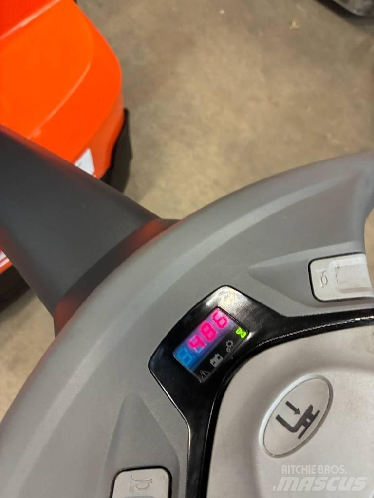 Toyota SWE120L Staplare-led