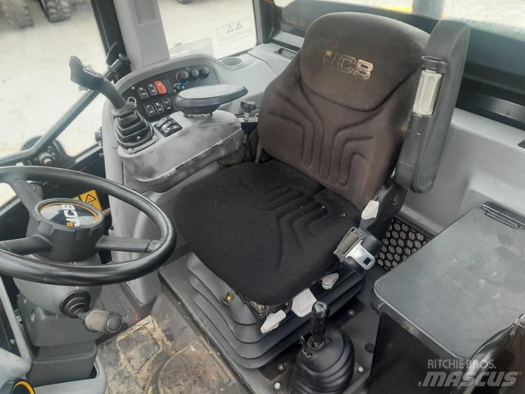 JCB TM 320 S Redskapsbärare för lantbruk