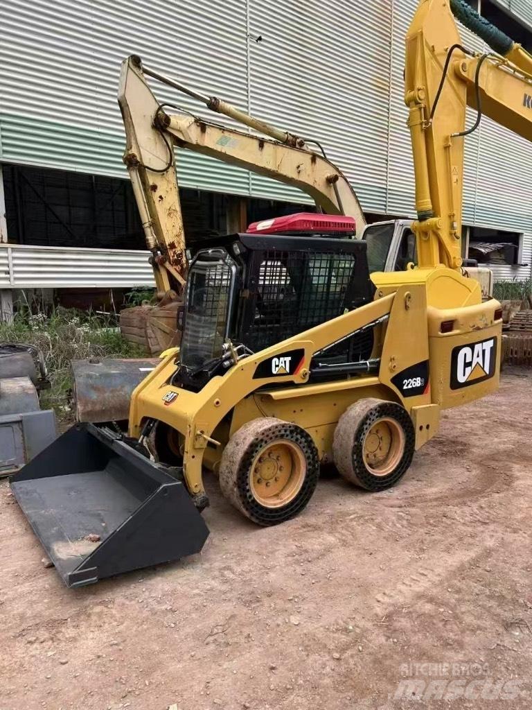 CAT 226 B 3 Kompaktlastare