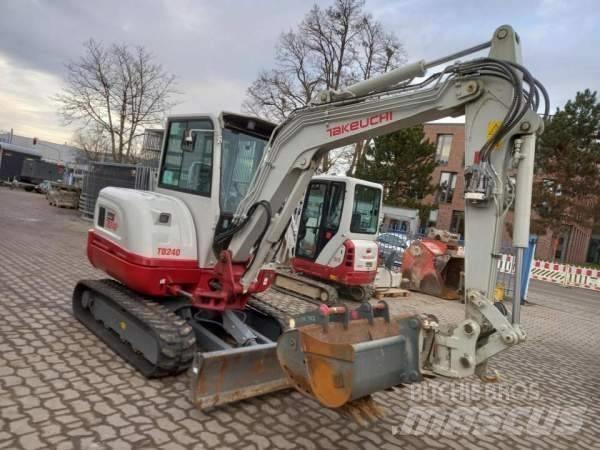 Takeuchi TB 240 DPF Minigrävare < 7t