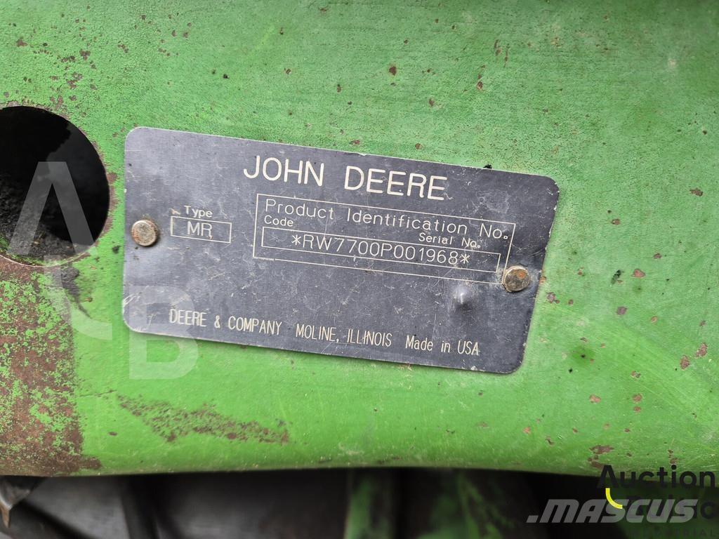 John Deere 7700 Skotare