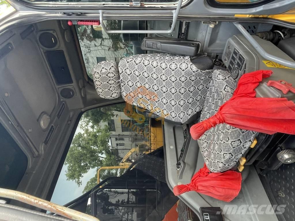 Volvo EC 200 D Bandgrävare