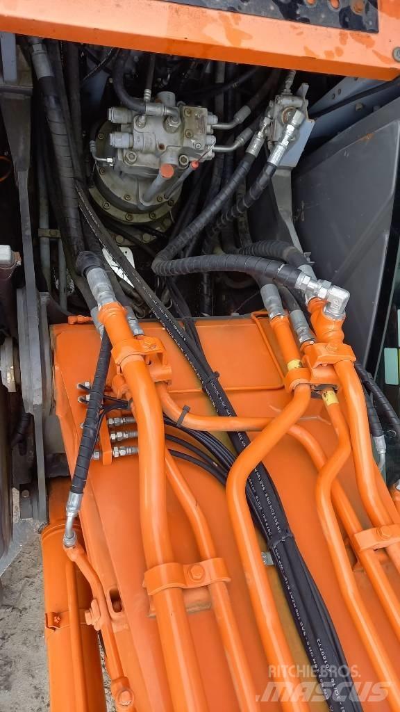 Hitachi ZX 210 LC Bandgrävare