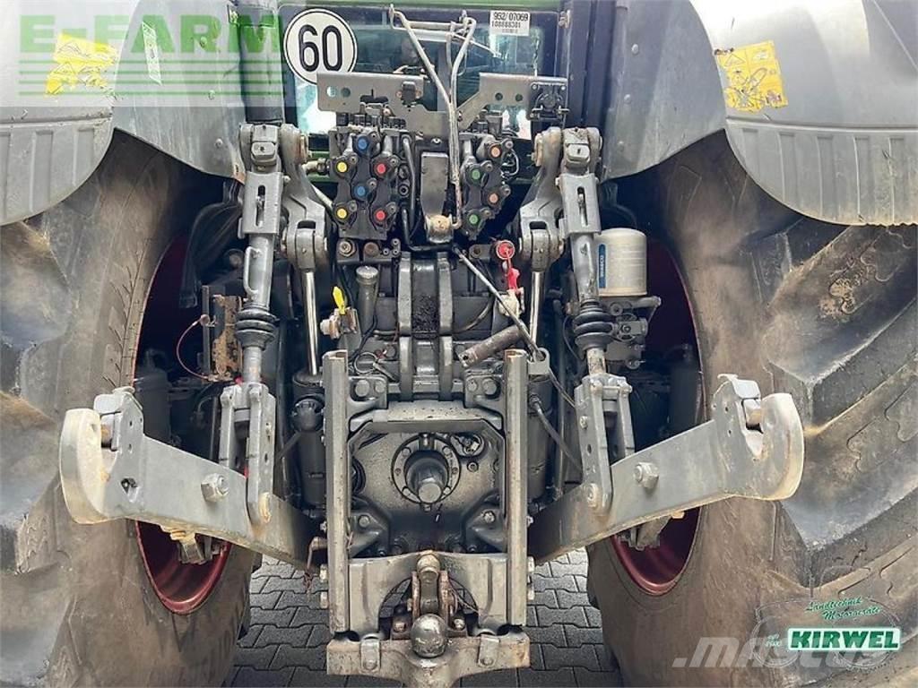 Fendt 933 vario s4 Traktorer