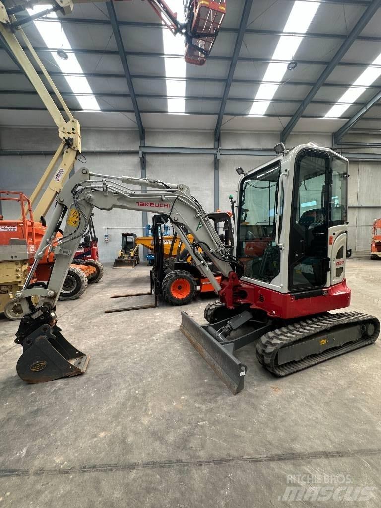 Takeuchi TB 325 R Minigrävare < 7t