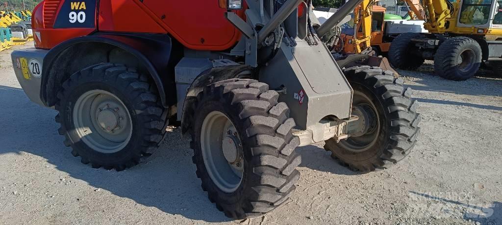 Komatsu WA 90 Hjullastare