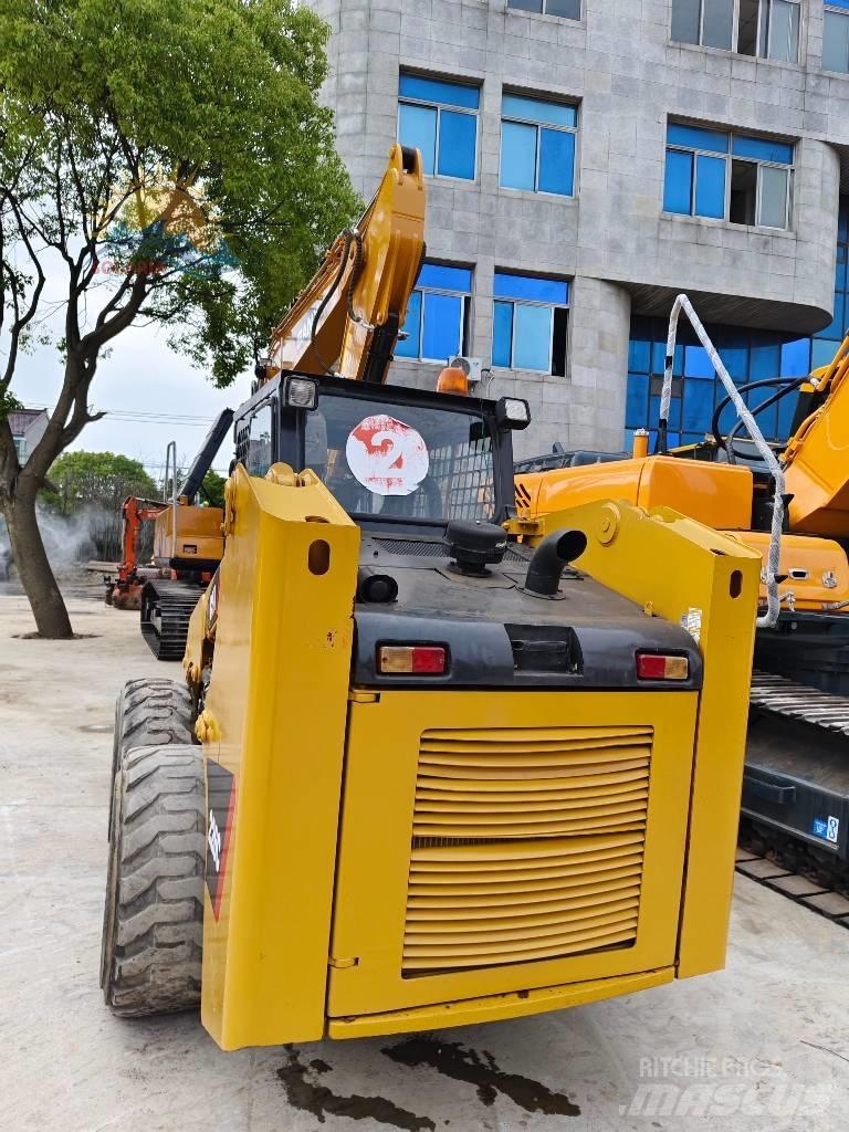 CAT 226 C Kompaktlastare