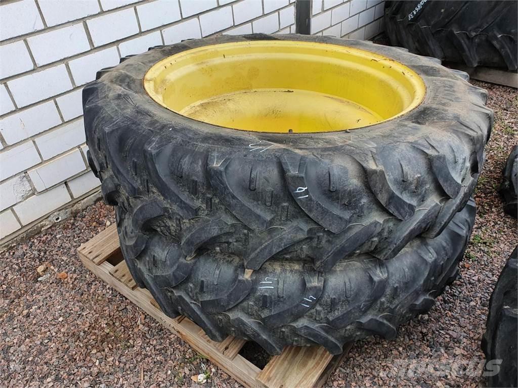 Kleber 270/95R32 Däck, hjul och fälgar
