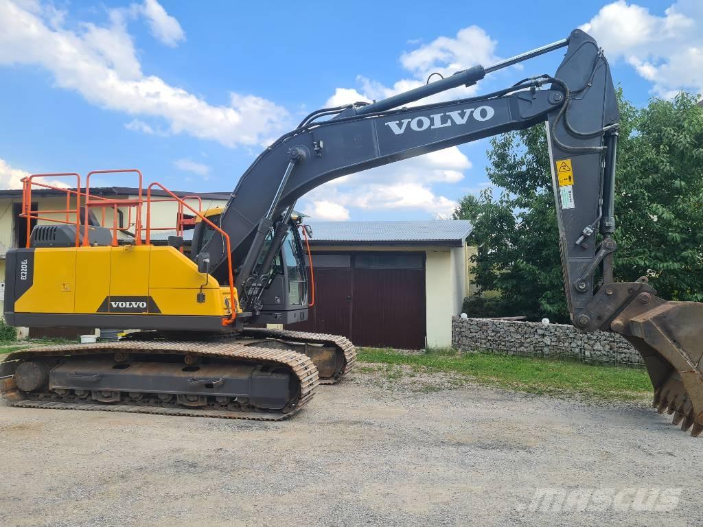 Volvo EC 220 E Bandgrävare