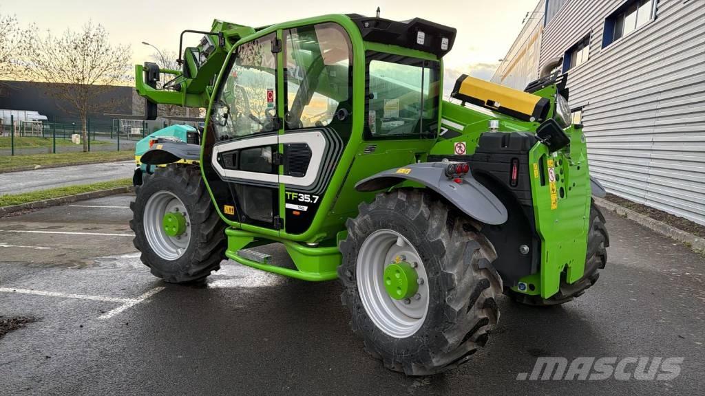 Merlo TF 35.7-140 Teleskoplastare
