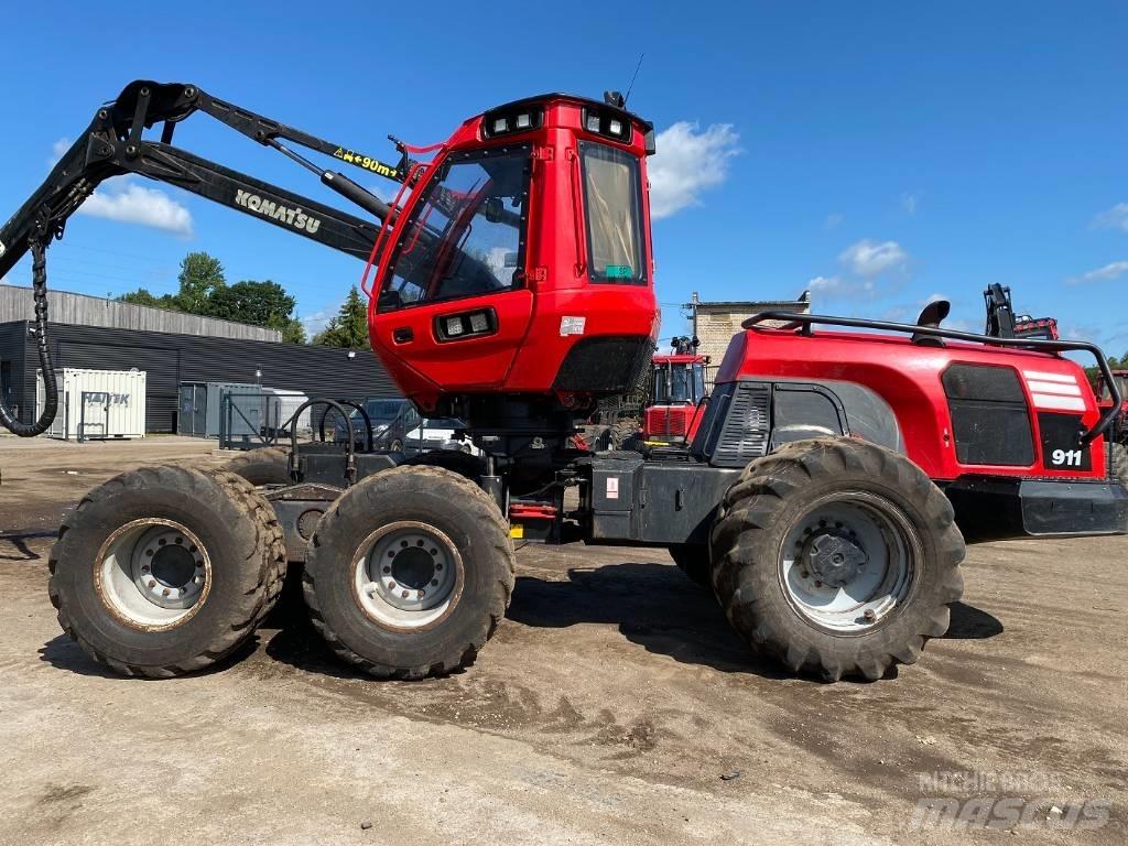 Komatsu 911 Skördare