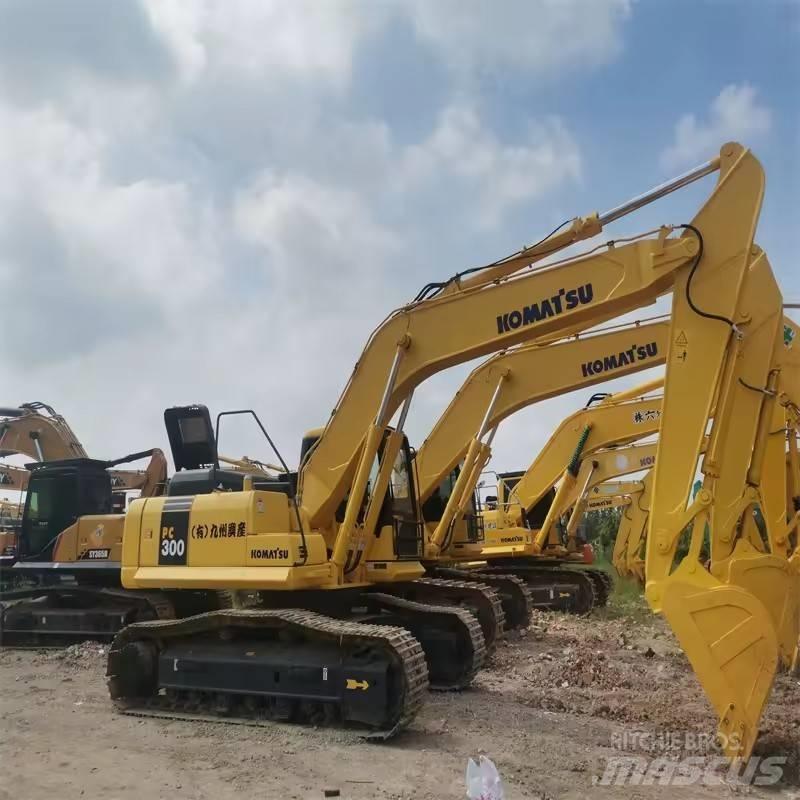 Komatsu PC 300 Bandgrävare
