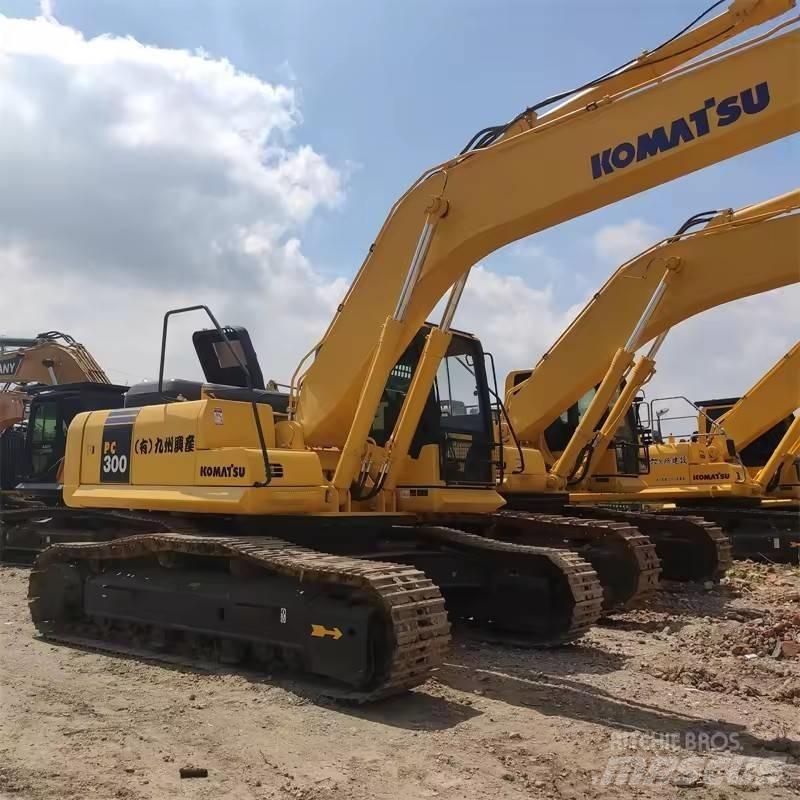 Komatsu PC 300 Bandgrävare