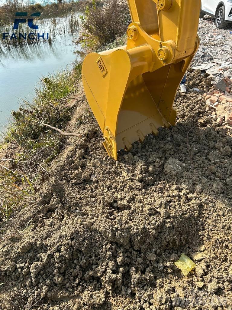 CAT 320 D Bandgrävare