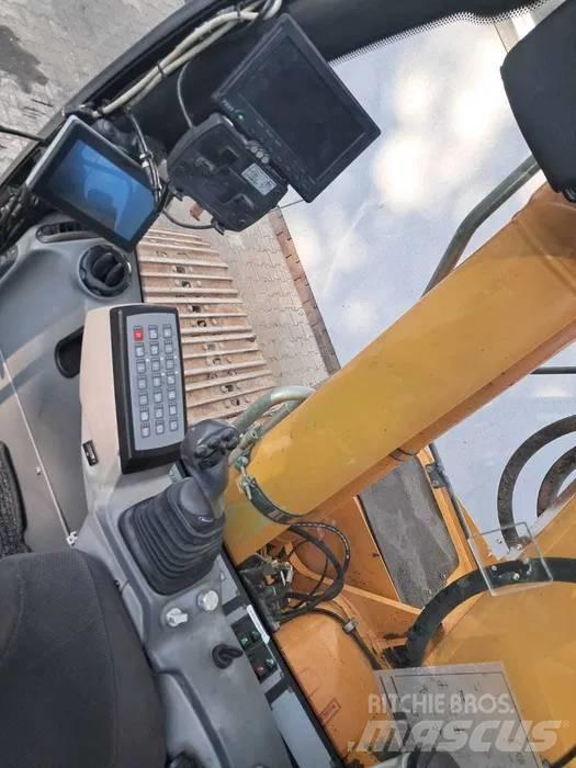 Liebherr R 926 LC Bandgrävare
