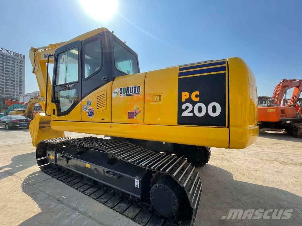 Komatsu PC200-7 Bandgrävare
