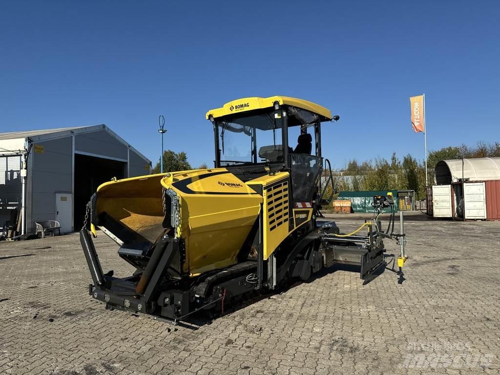 Bomag BF 300 C-2 Asfaltsläggningsmaskiner